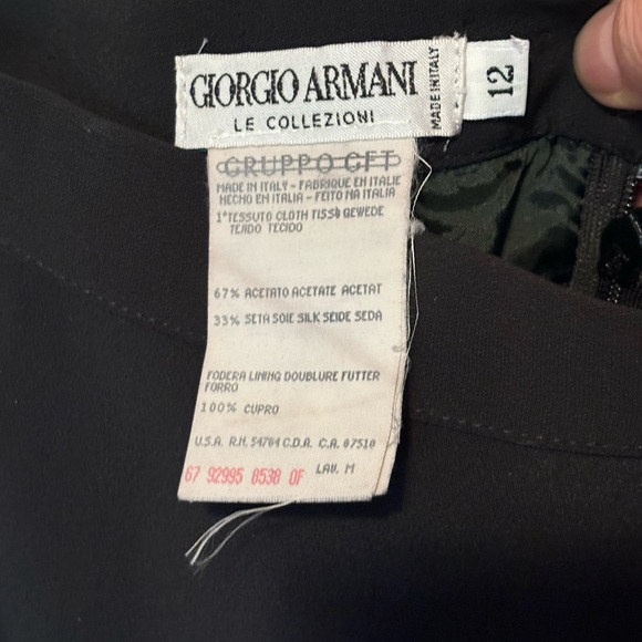 WINTER SALE - Giorgio Armani Pencil Skirt - Picture 2 of 5